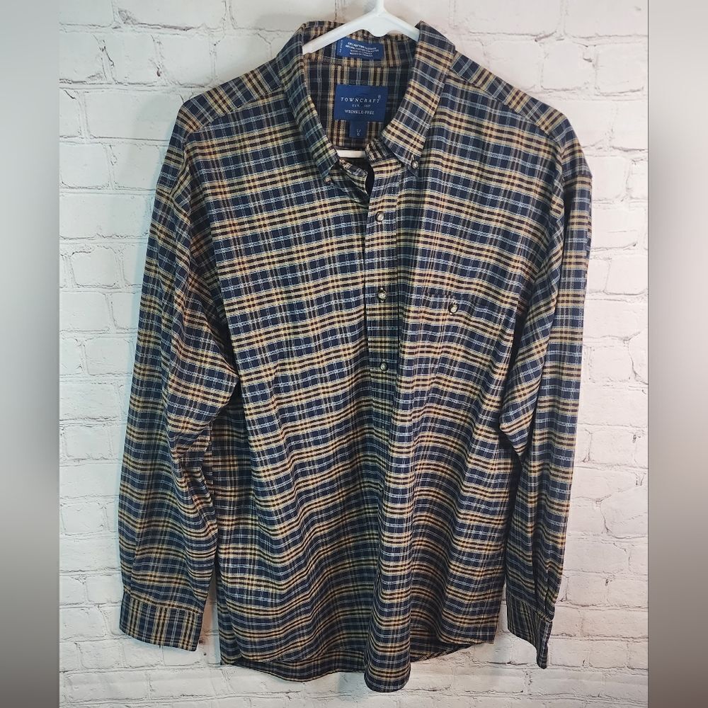 Men's Towncraft longsleeve button-down shirt, size Large